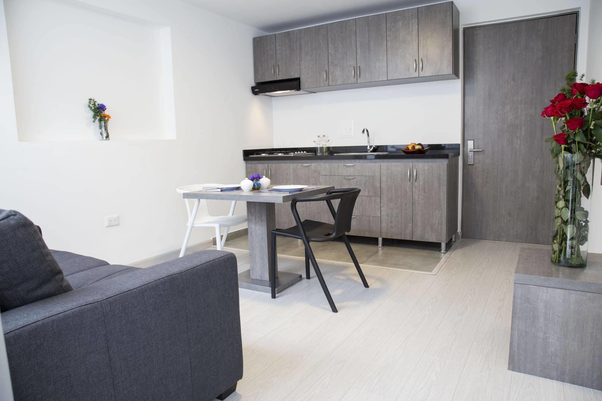 Agora Suites Self-Service Boutique Hotel โบโกตา ภายนอก รูปภาพ